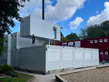 Aufstellung mobiler Klassenräume